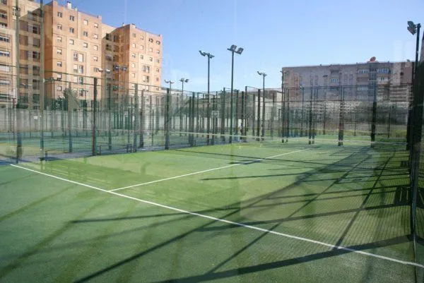 Pistas Deportivas Portaceli - centro deportivo en Sevilla