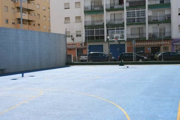 Polideportivo La Viña Estepona - centro deportivo en Estepona