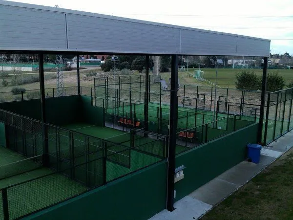 Polideportivo Municipal De Boecillo - centro deportivo en Boecillo