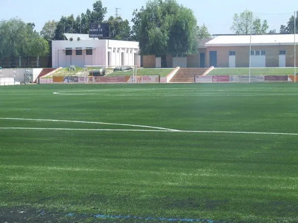 Polideportivo Municipal De Gibraleon - centro deportivo en Gibraleón