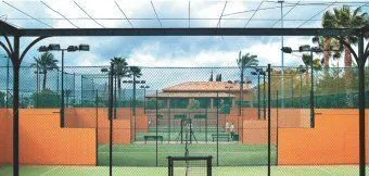 Real Club De Golf De Sevilla - centro deportivo en Alcalá de Guadaíra