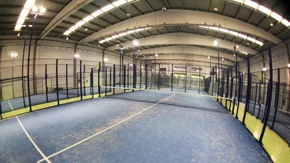 Set Padel Indoor - centro deportivo en Alcalá de Henares