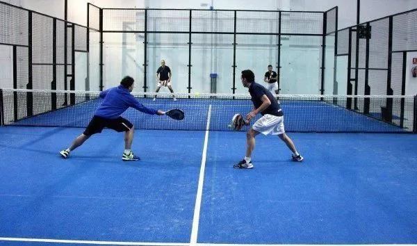 Smashpadel4 - centro deportivo en Fene