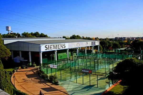 Sport Center Manolo Santana - centro deportivo en Boadilla del Monte