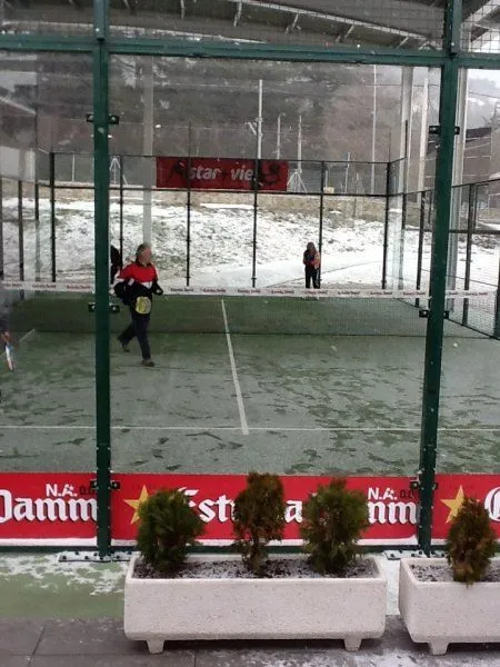Starvie Club De Pádel - centro deportivo en Collado Mediano