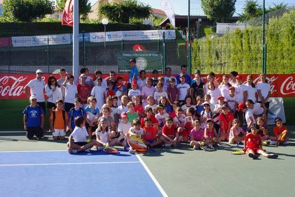Tenis Y Padel Marineda - centro deportivo en Cambre