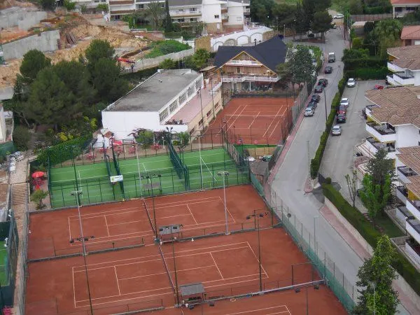Tennis Park - centro deportivo en Aiguamúrcia