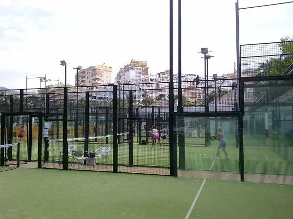 Vals Sport Benalmádena - Club De Raqueta - centro deportivo en Benalmádena
