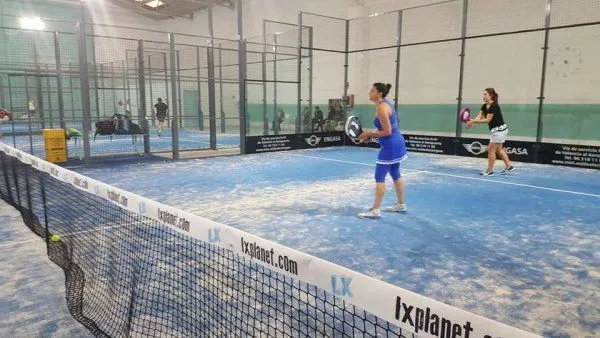 Wom Padel Club - centro deportivo en Paterna
