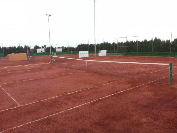 Club De Tenis Albatera - centro deportivo en Albatera
