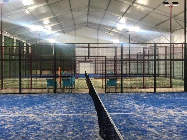 Pádel Deportivo Ebro - centro deportivo en Zaragoza