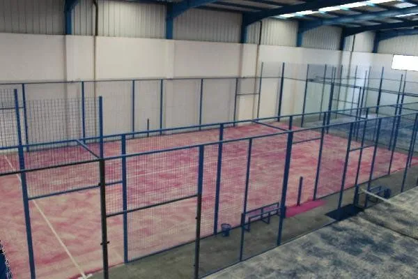Padelvall - Padel Indoor Valladolid - centro deportivo en Cistérniga